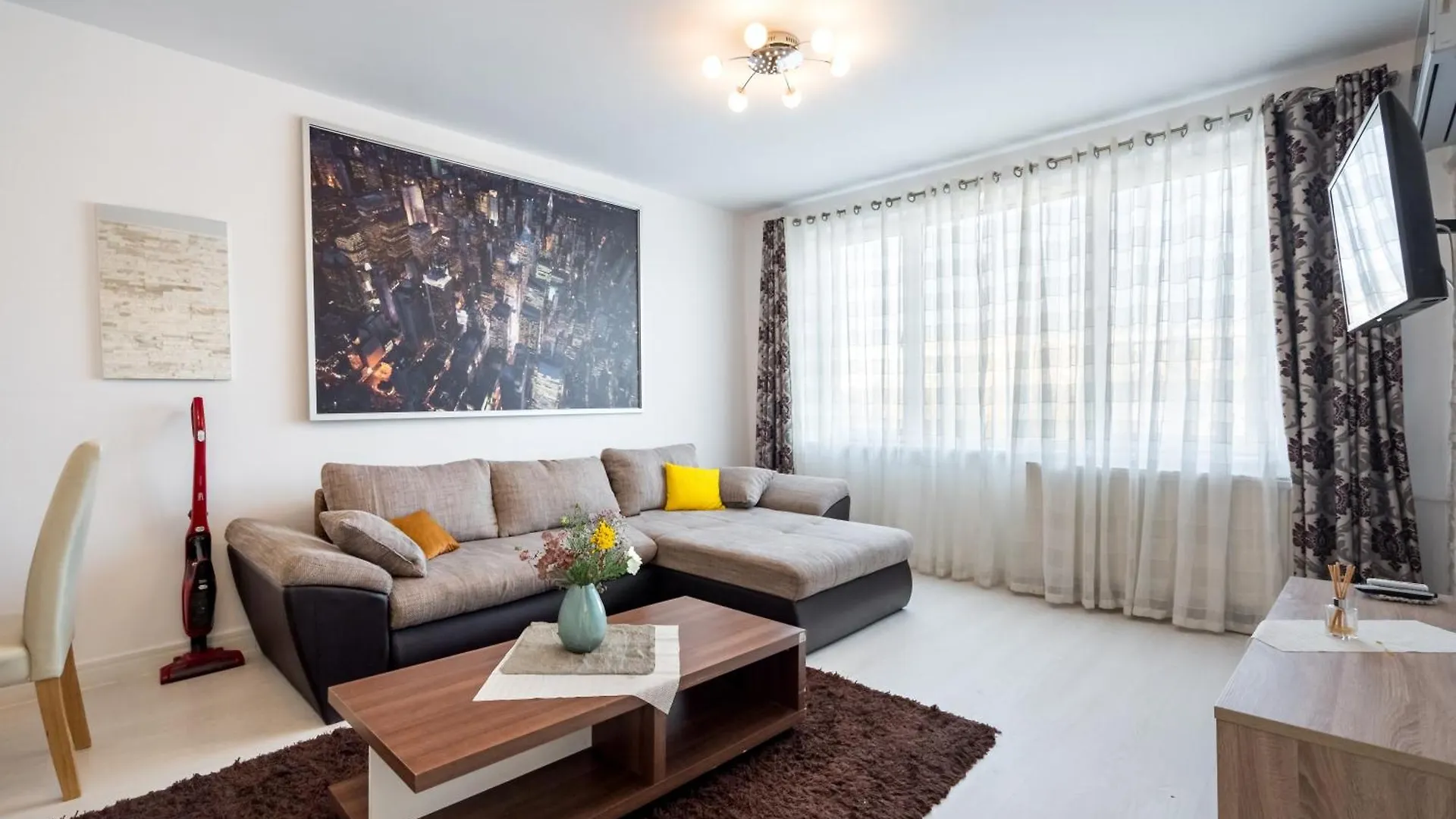 Iconic View - Sala Palatului - Top Location Cozy & Comfy Boekarest