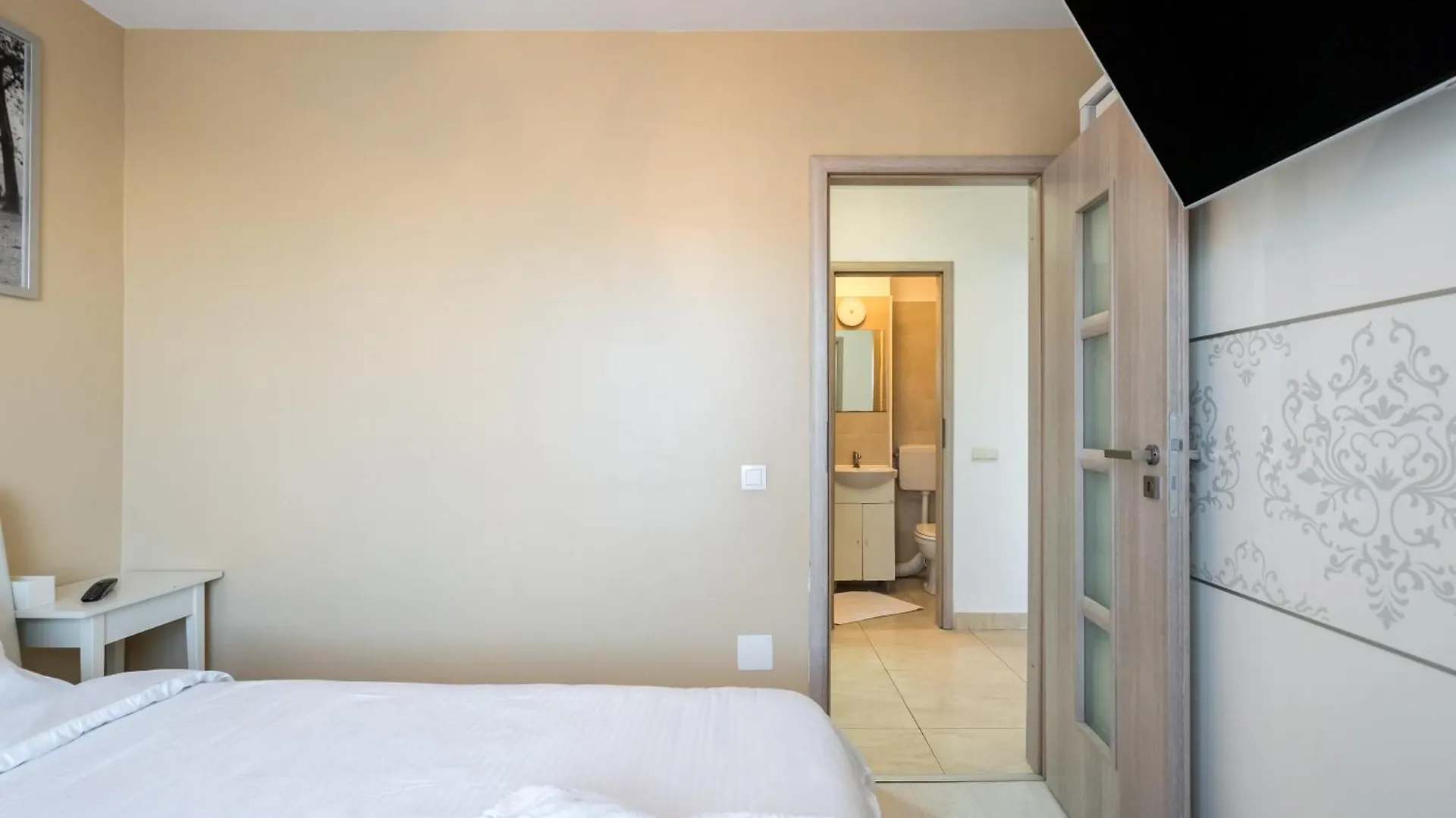 Iconic View - Sala Palatului - Top Location Cozy & Comfy Boekarest 0*,  Roemenië