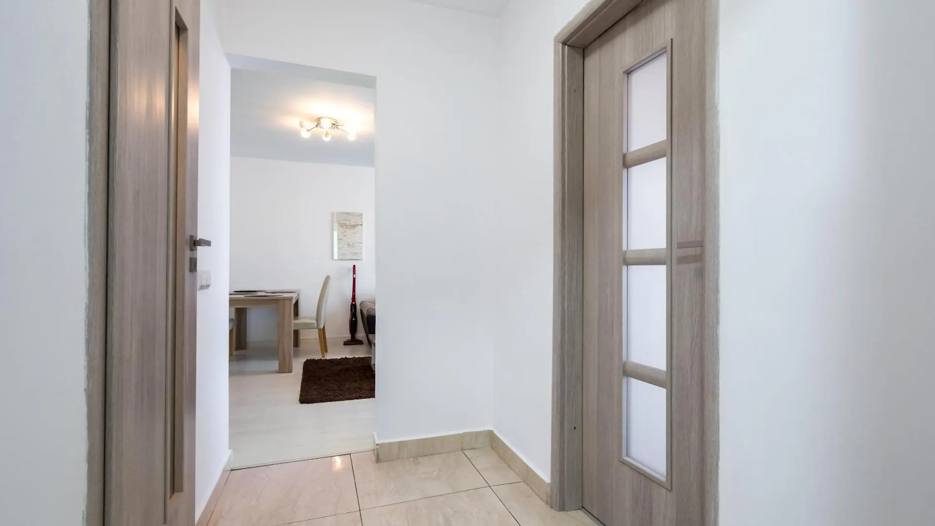 Iconic View - Sala Palatului - Top Location Cozy & Comfy Boekarest Appartement