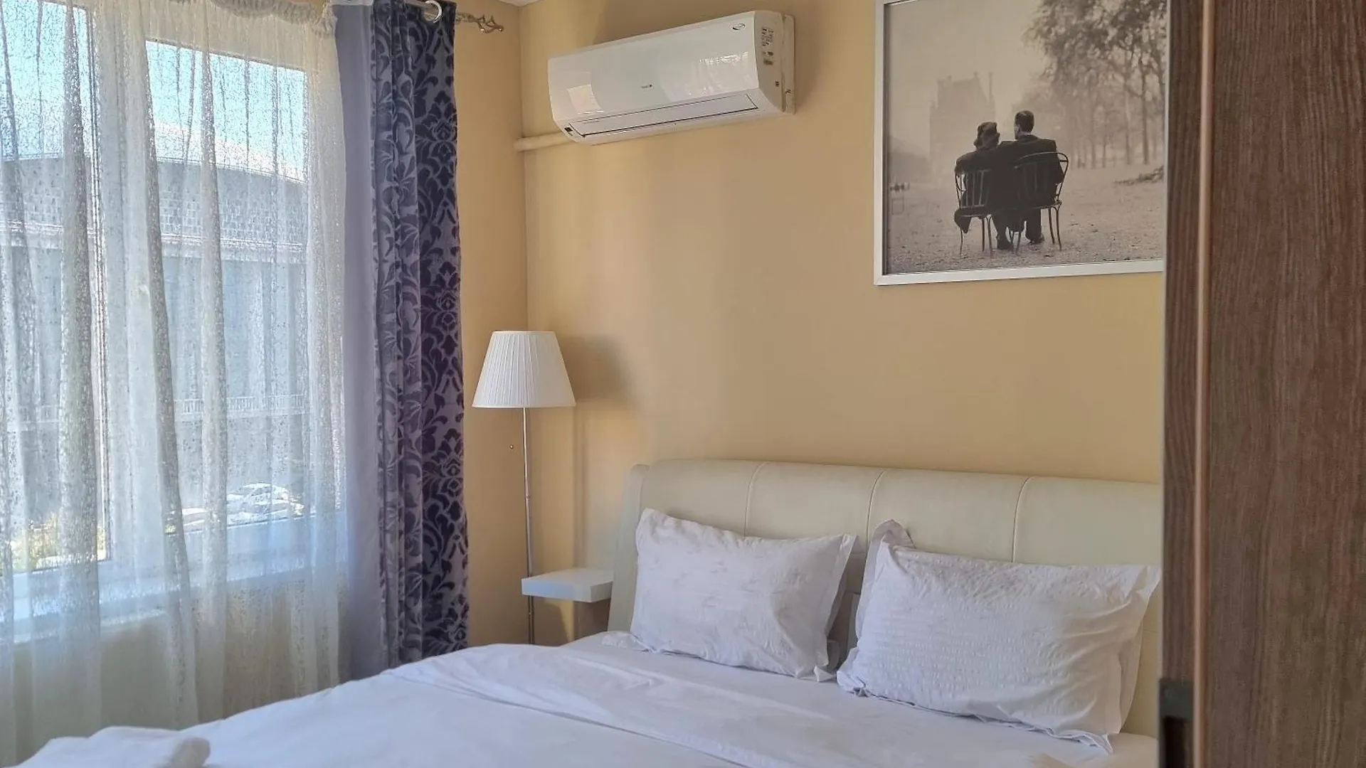 Iconic View - Sala Palatului - Top Location Cozy & Comfy Boekarest Appartement